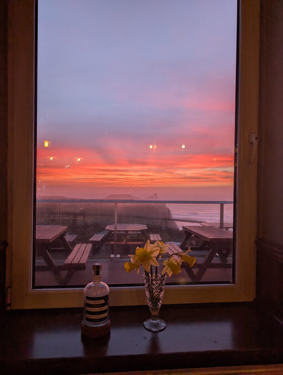 Bar window